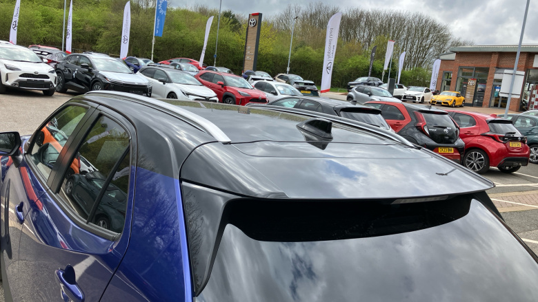 Toyota Yaris Cross 1.5 Hybrid Dynamic AWD 5dr CVT Hybrid Estate